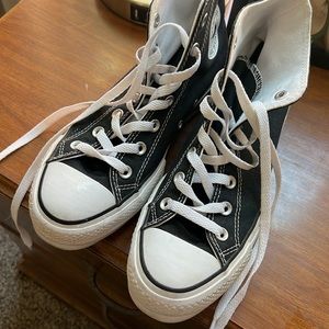 Black platform canvas Converse